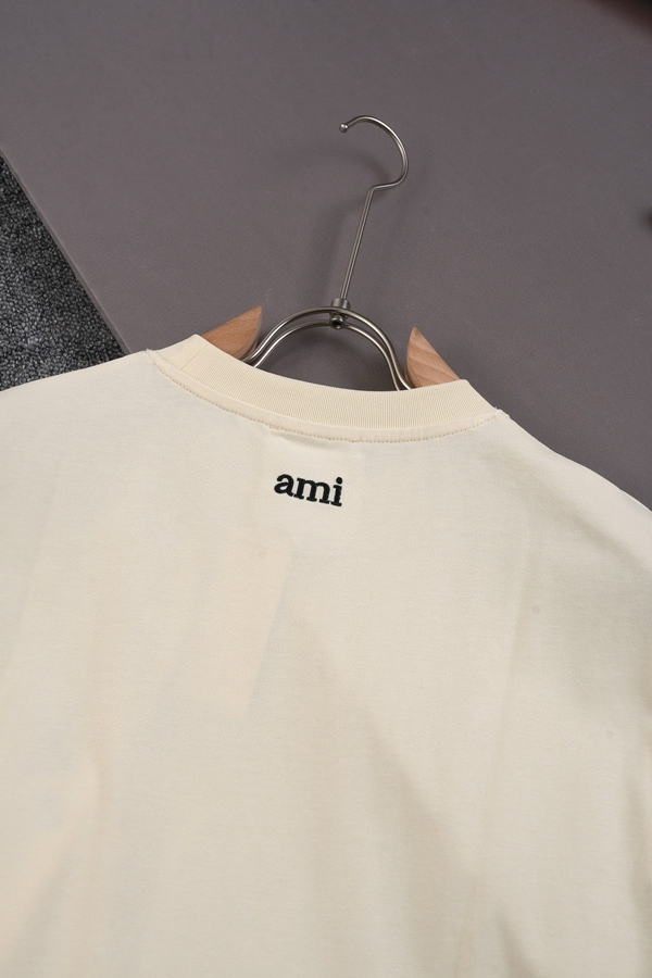 ブランドTシャツ全体デザイン